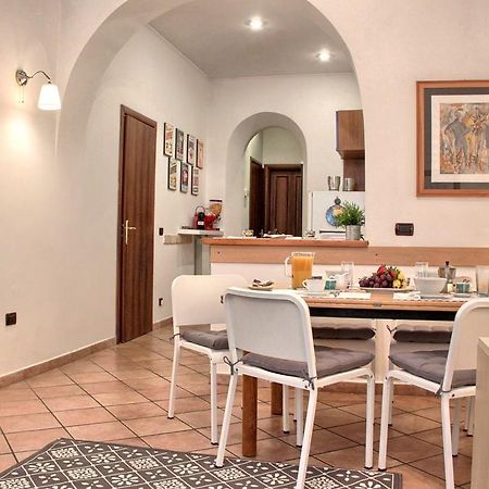 Coliseum Rome Apartments Oda fotoğraf